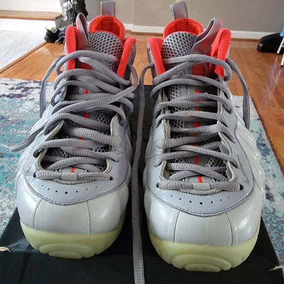 Gray foamposites - Picture 2 of 2